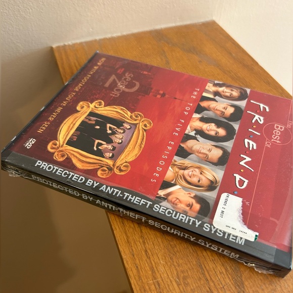 NWT Friends DVD Season 2 Jennifer Aniston Matthew Perry, chandler friends dvd - Picture 5 of 7